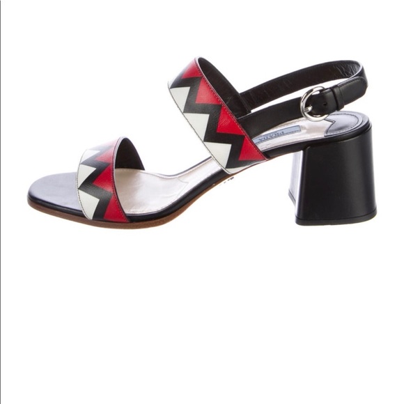 Prada chevron saffiano sandals size 42 - Picture 3 of 5
